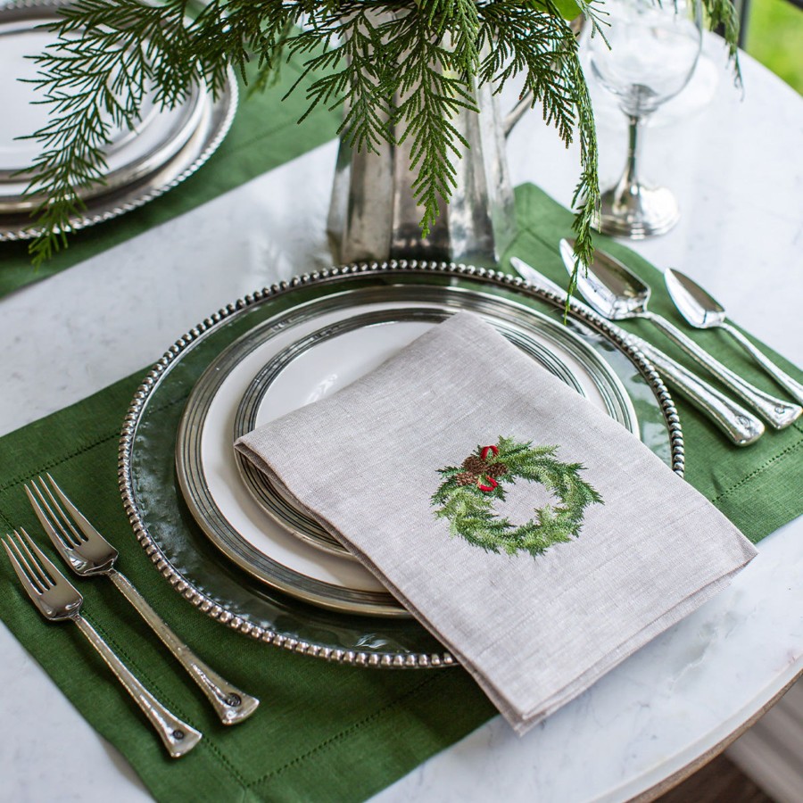 Table & Home Arte Italica Napkins | Juniper Wreath Tri-Fold Napkin