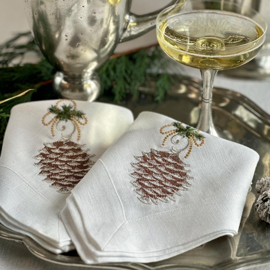 Table & Home Arte Italica Napkins | Pinecone Ornament Large Napkin