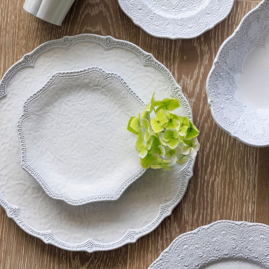 Table & Home Arte Italica Salad & Dessert Plates | Merletto White Scalloped Salad Plate