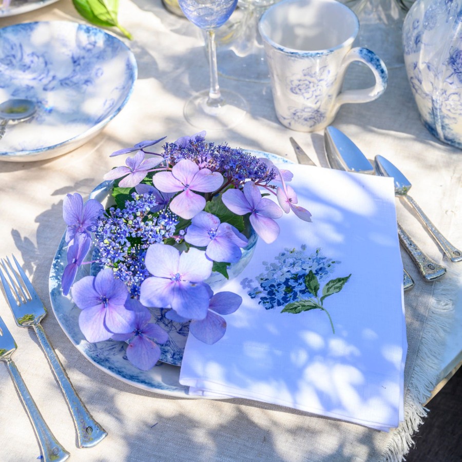 Table & Home Arte Italica Napkins | Hydrangea Tri-Fold Napkin