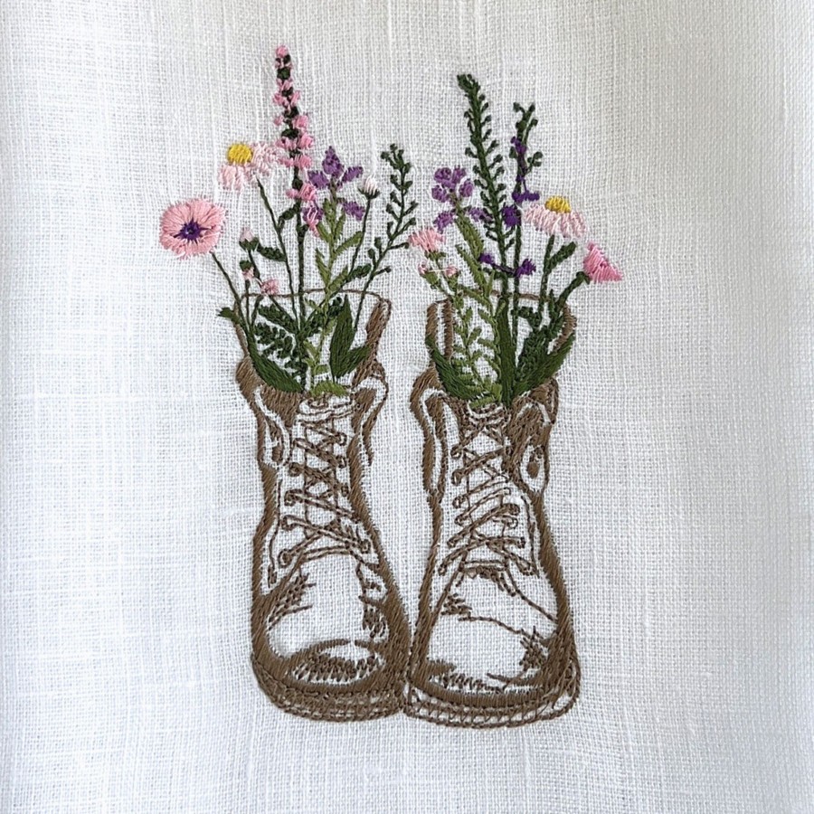 Table & Home Arte Italica Towels | Boots With Flowers Linen Towel