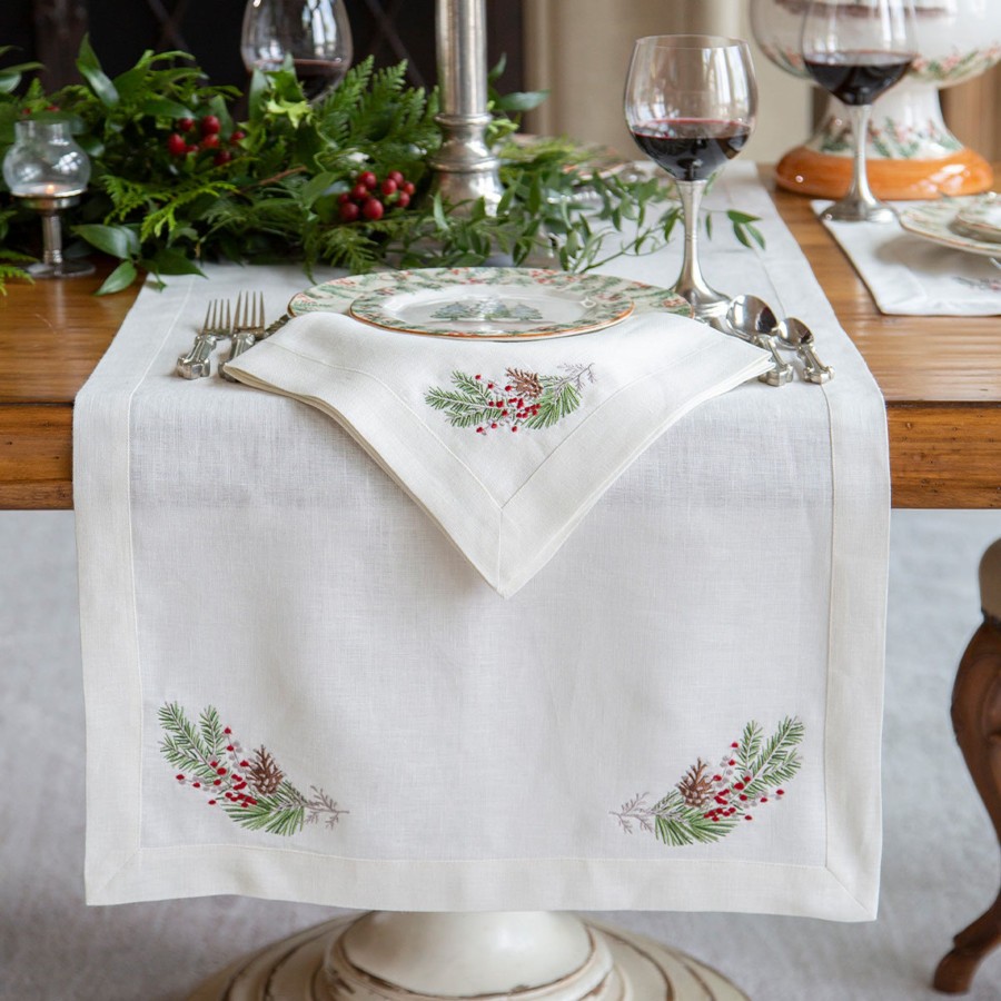 Table & Home Arte Italica Table Coverings | Natale Sprig Table Runner - 22" Wide